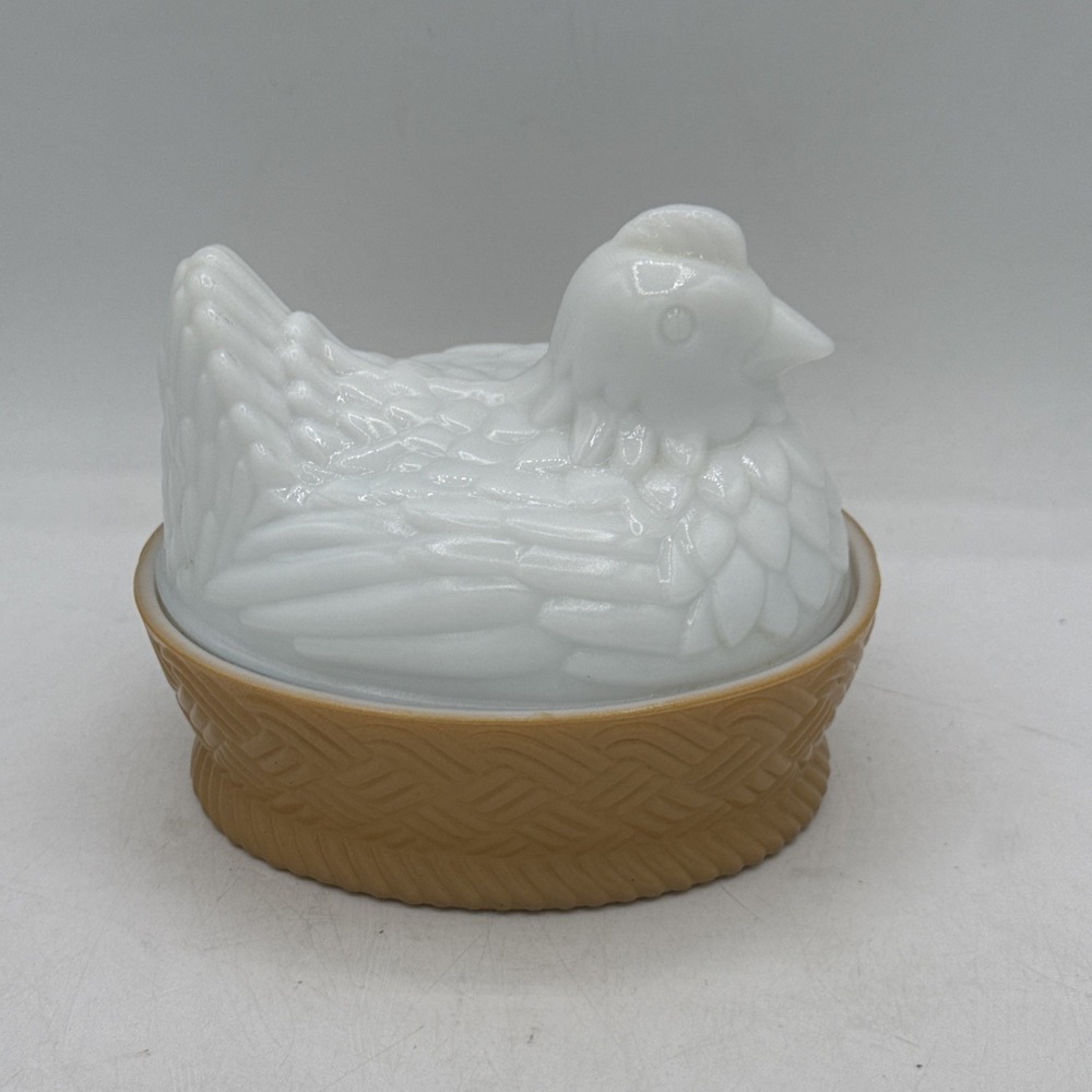 Vintage AVON Milk Glass Hen on Nest Covered Dish 5.5" Soap Candy Trinket 1970s